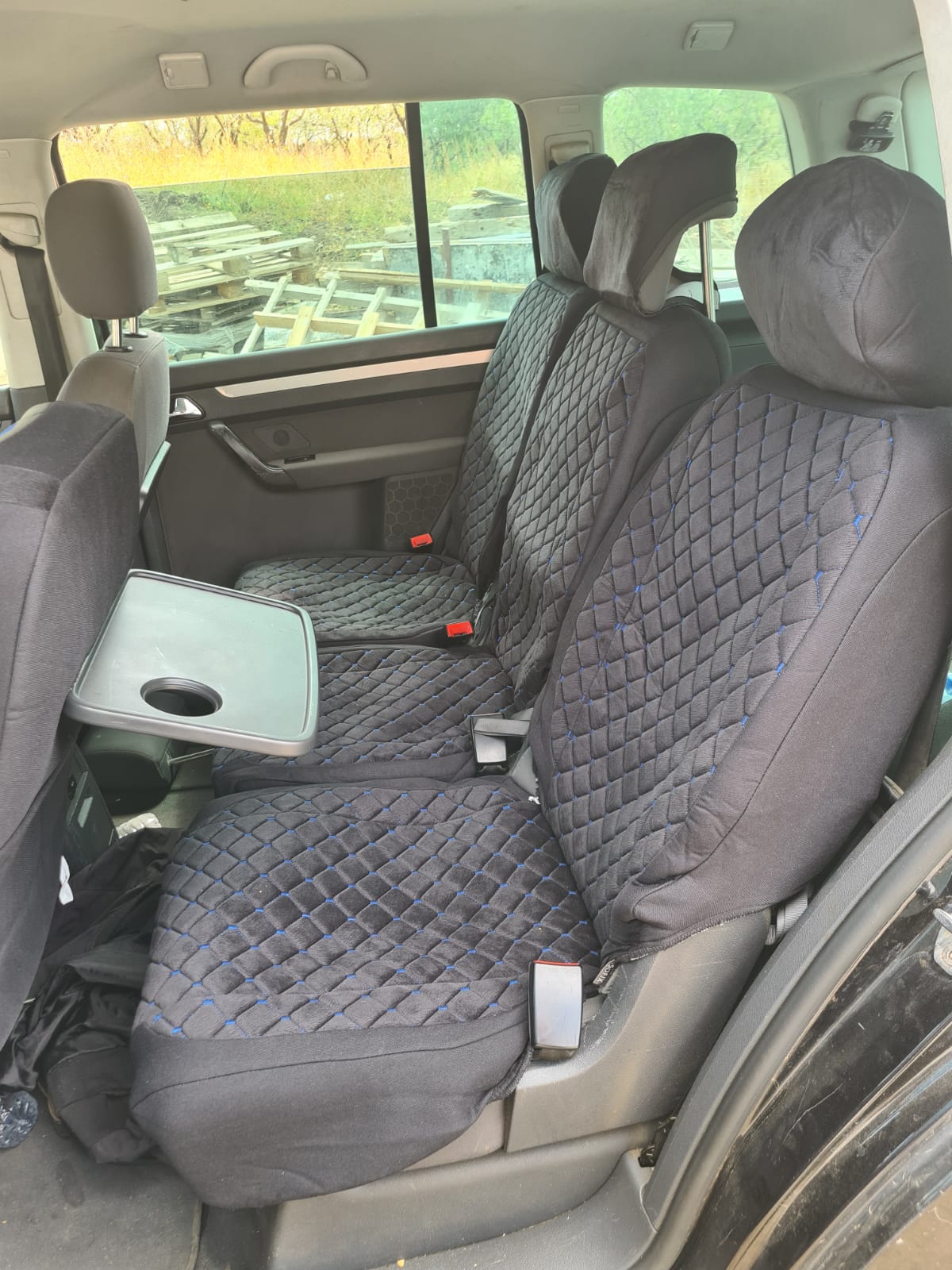 HUSE AUTO VOLKSWAGEN TOURAN 5 LOCURI – TIP ALCANTARA + PIELE ECOLOGICĂ